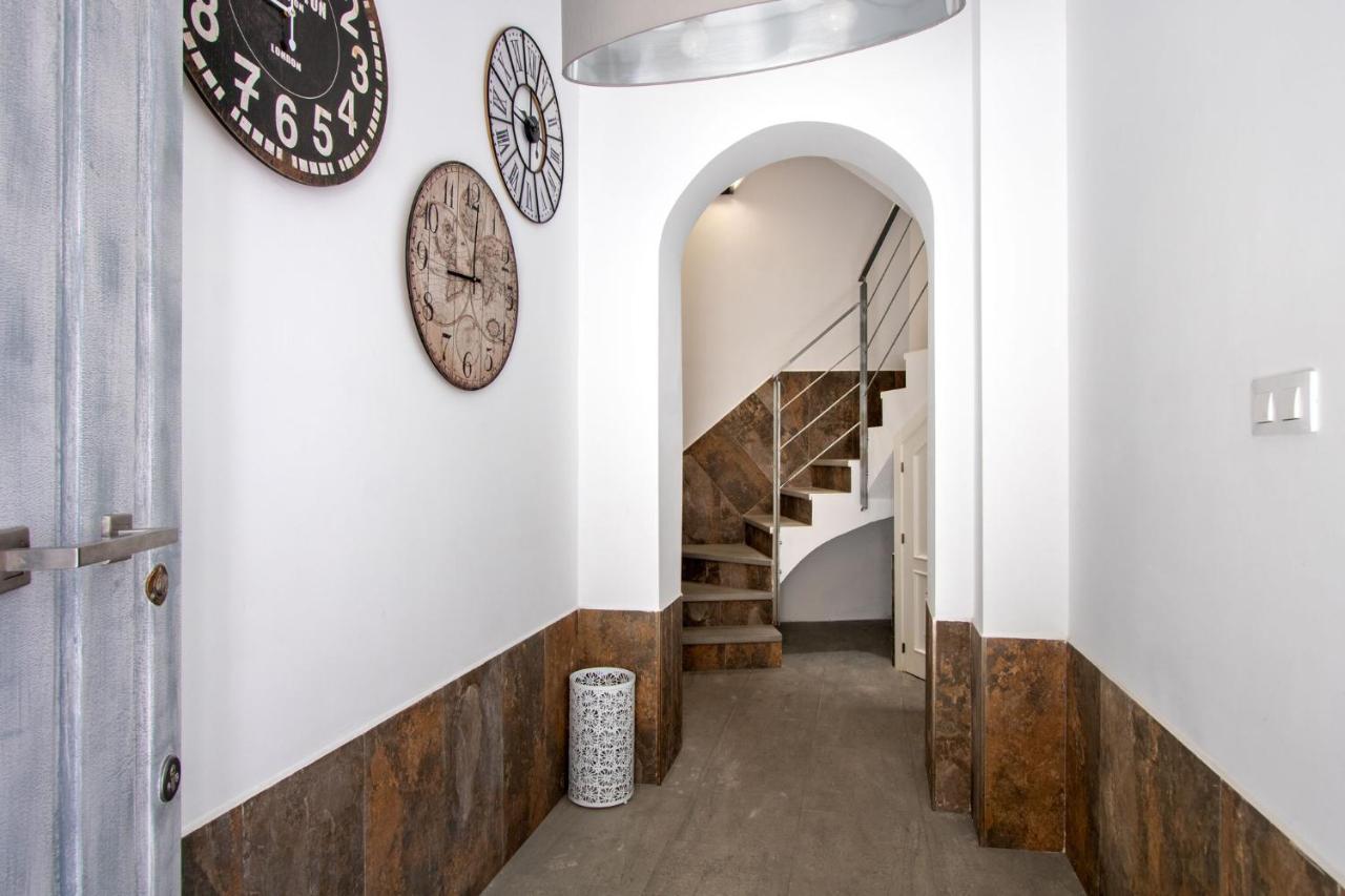 Apartament Nine O Clock San Luis Skyview Sewilla Zewnętrze zdjęcie